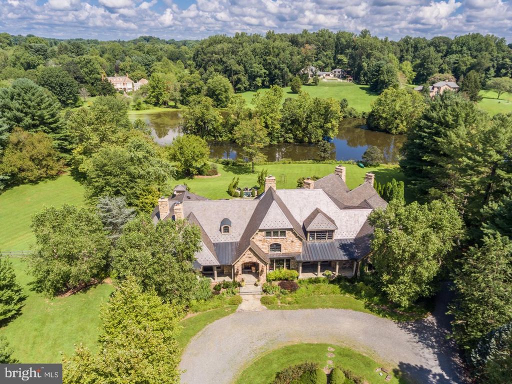 626 Philip Digges Dr, Great Falls, VA 22066