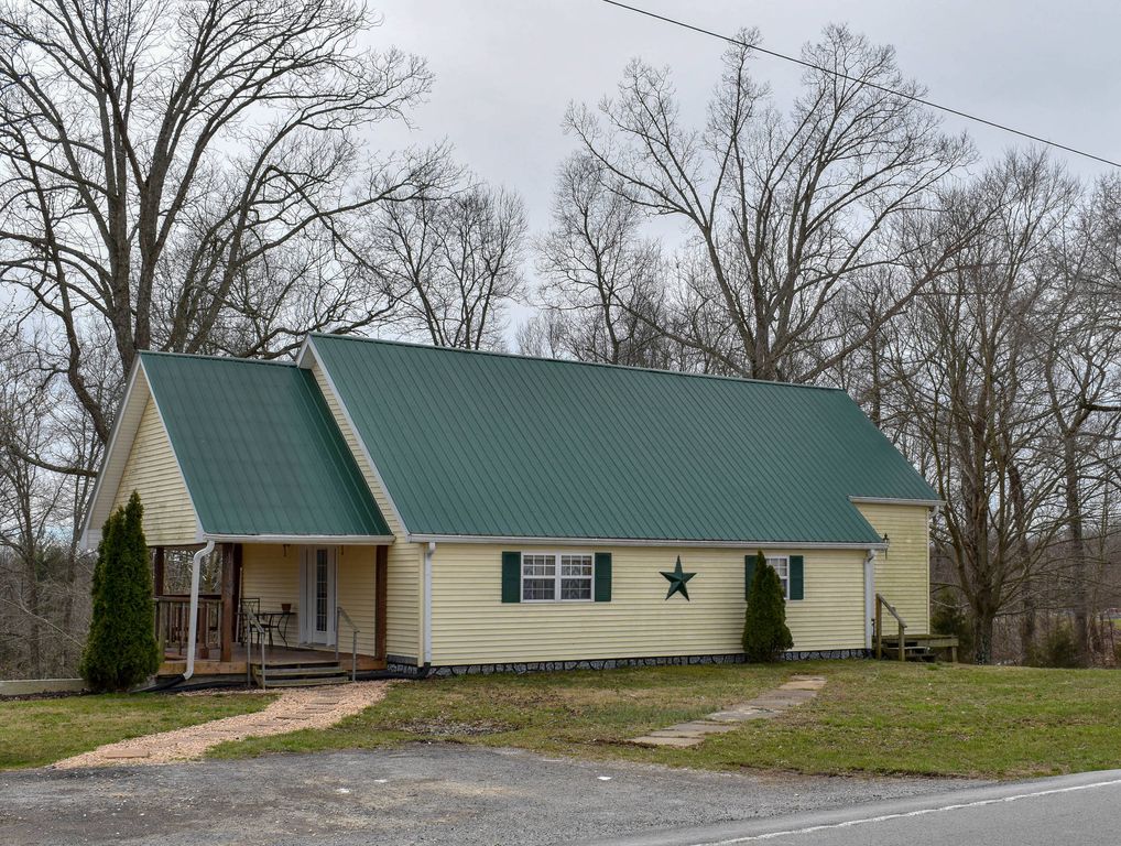 10093 Brownsville Rd, KY 2 Bed, 2 Bath SingleFamily Home