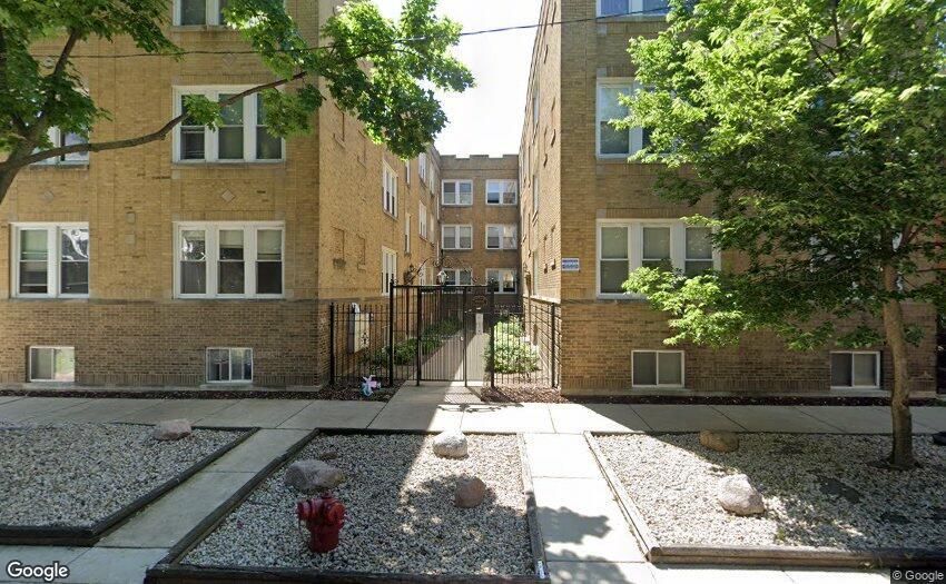 4728 N Kenneth Ave #3W, Chicago, IL 60630