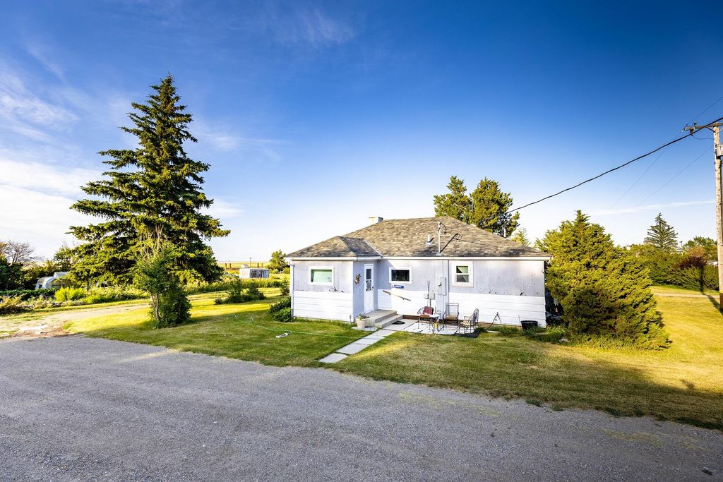 13 N Curtis St, Brady, MT 59416 2 Bed, 2 Bath SingleFamily Home