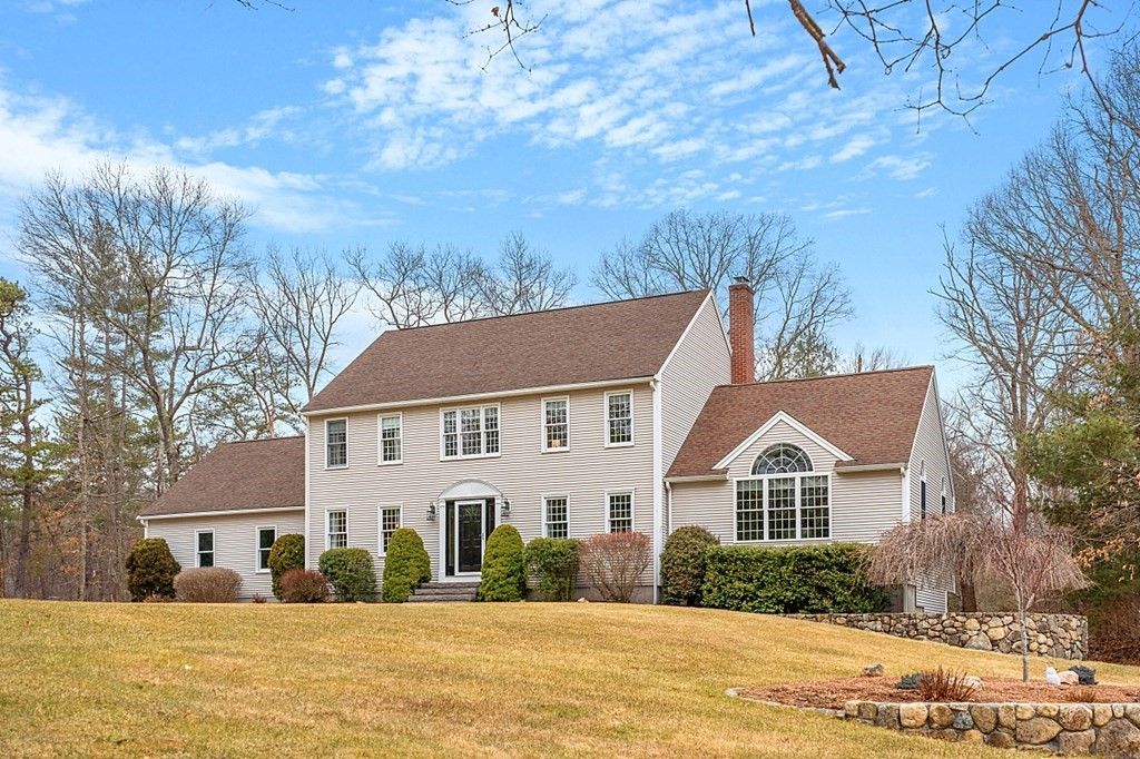 8 Massasoit Way, Mendon, MA 01756 Trulia