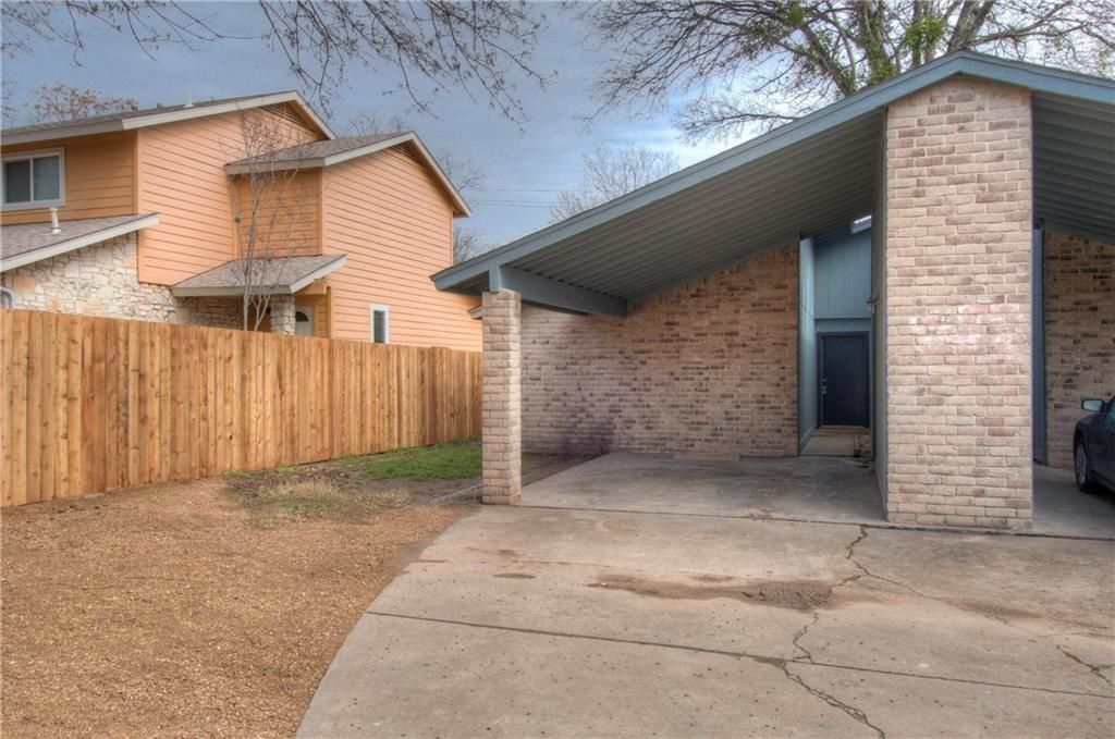 2415 Burleson Ct #A, Austin, TX - 2 Bed, 1 Bath Multi-Family Home - 20