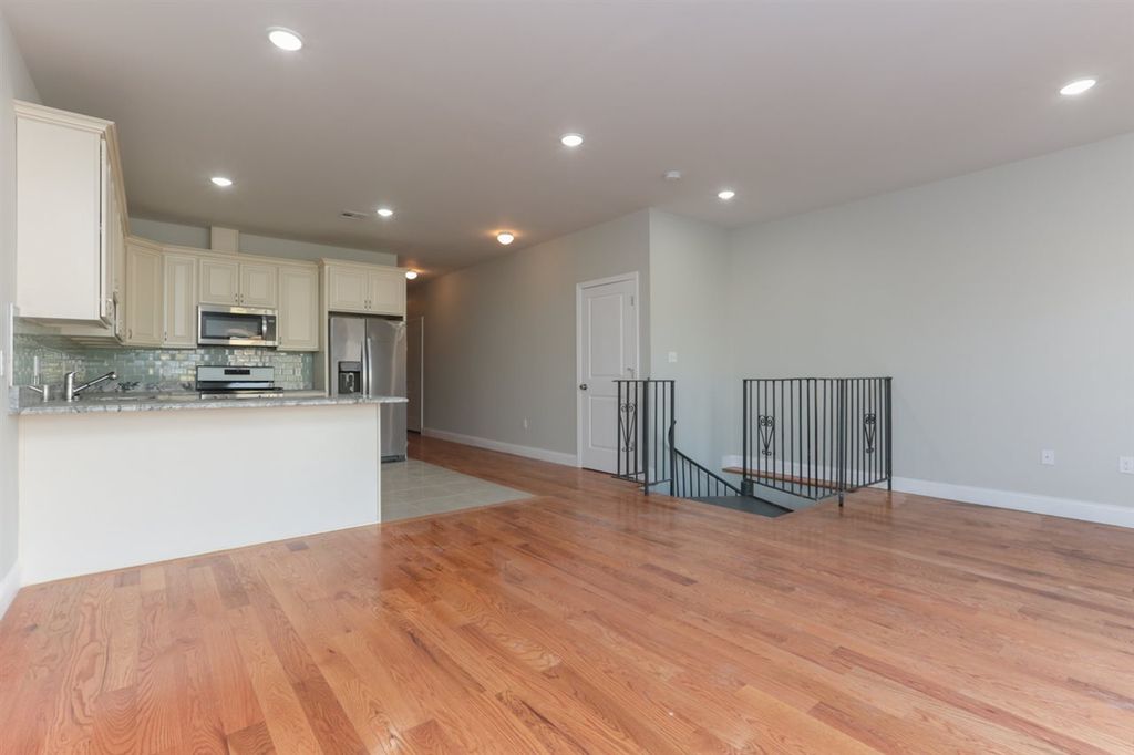 190 Arlington Ave #1, Jersey City, NJ 07305 | Trulia
