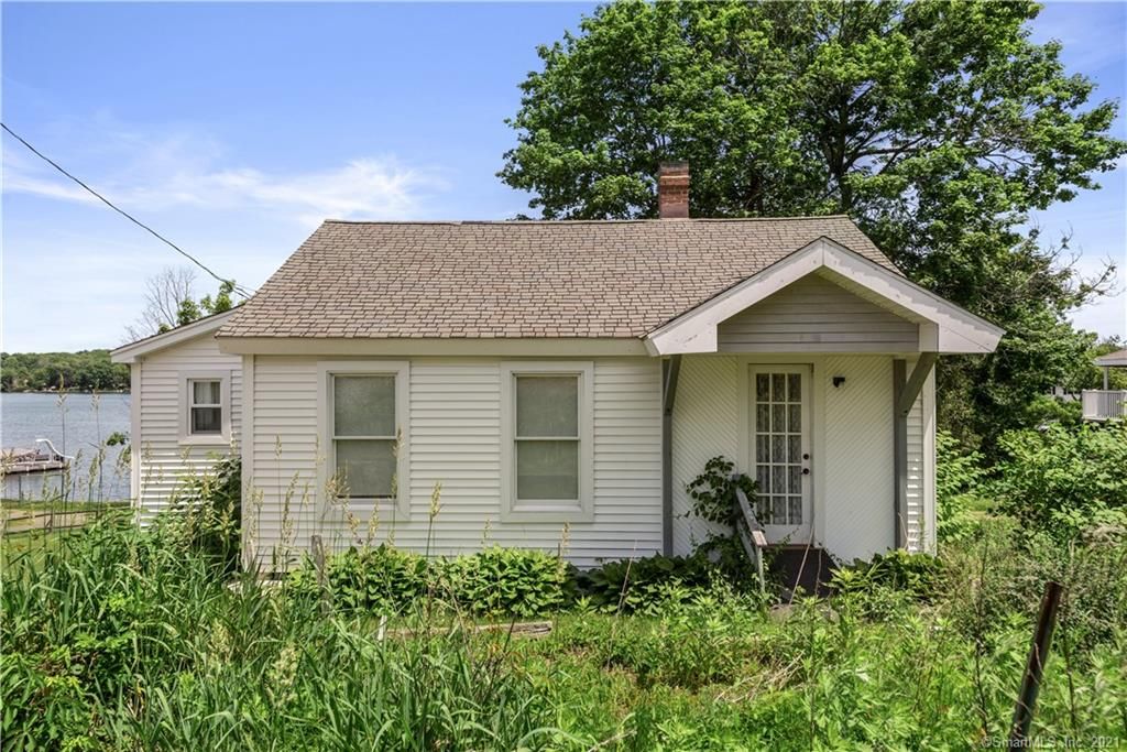 1404 Spindle Hill Rd, Wolcott, CT 06716