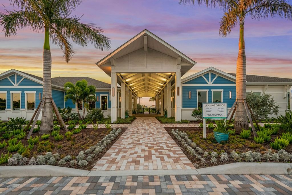 11109 Vida Cir #7-207, Bradenton, FL 34211