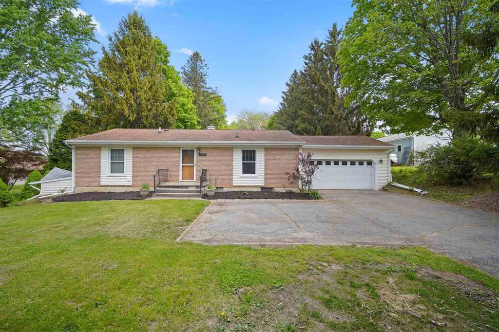 3166 Spring Arbor Rd, Jackson, MI 49203 Trulia