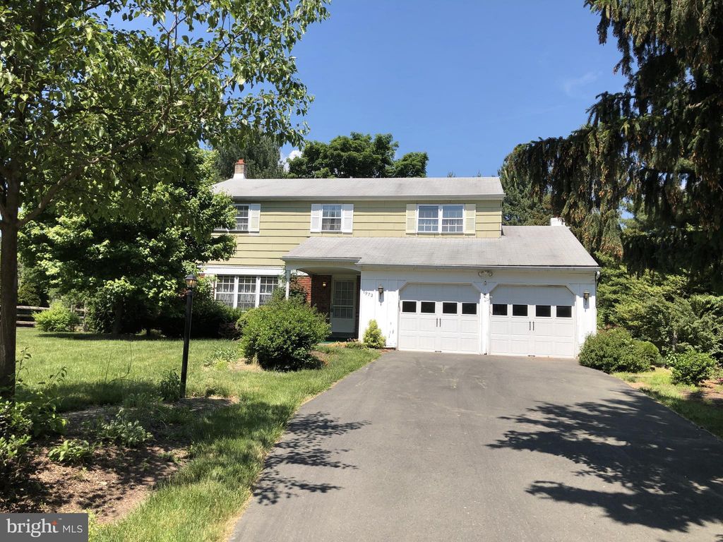 1972 Supplee Rd, Lansdale, PA 19446