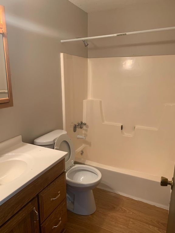 4410 Kennedy Dr #103, Racine, WI 53404