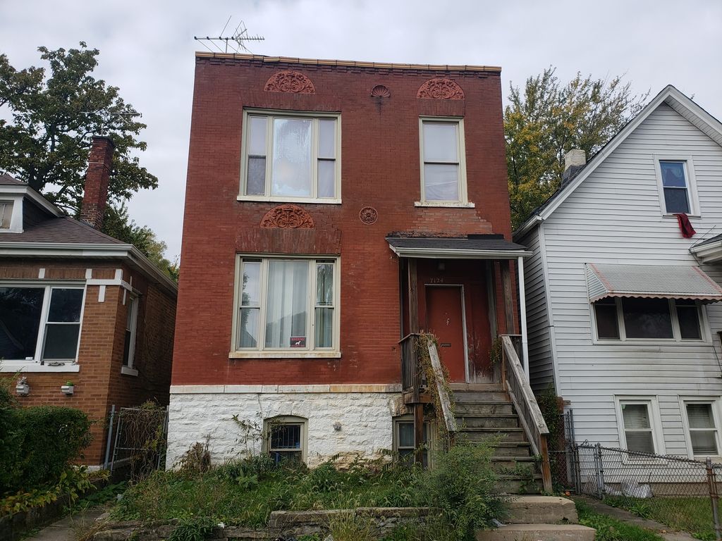 7124 S May St, Chicago, IL 60621