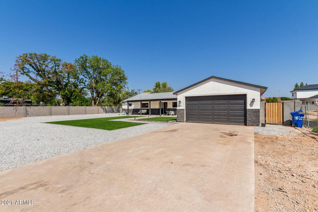 1820 E Jensen St, Mesa, AZ 85203