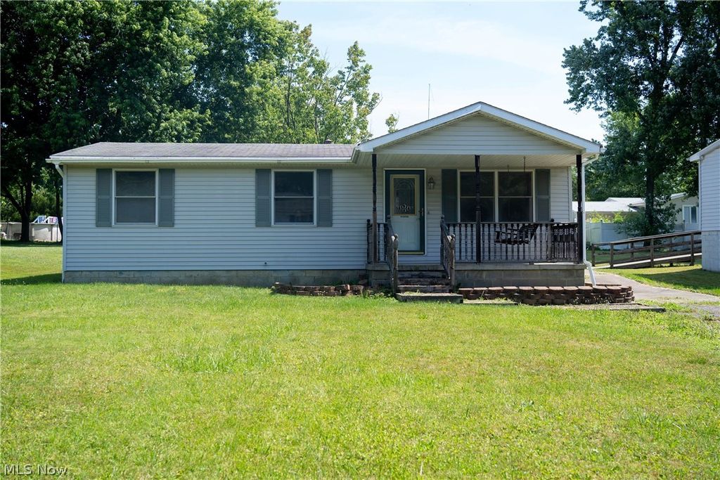 1761 Dumont Dr, Mineral Ridge, OH 44440 SingleFamily Home for Sale