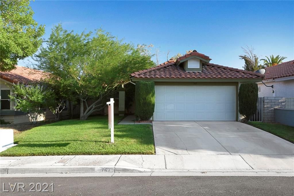 747 Thousand Oaks Dr, Las Vegas, NV 89123