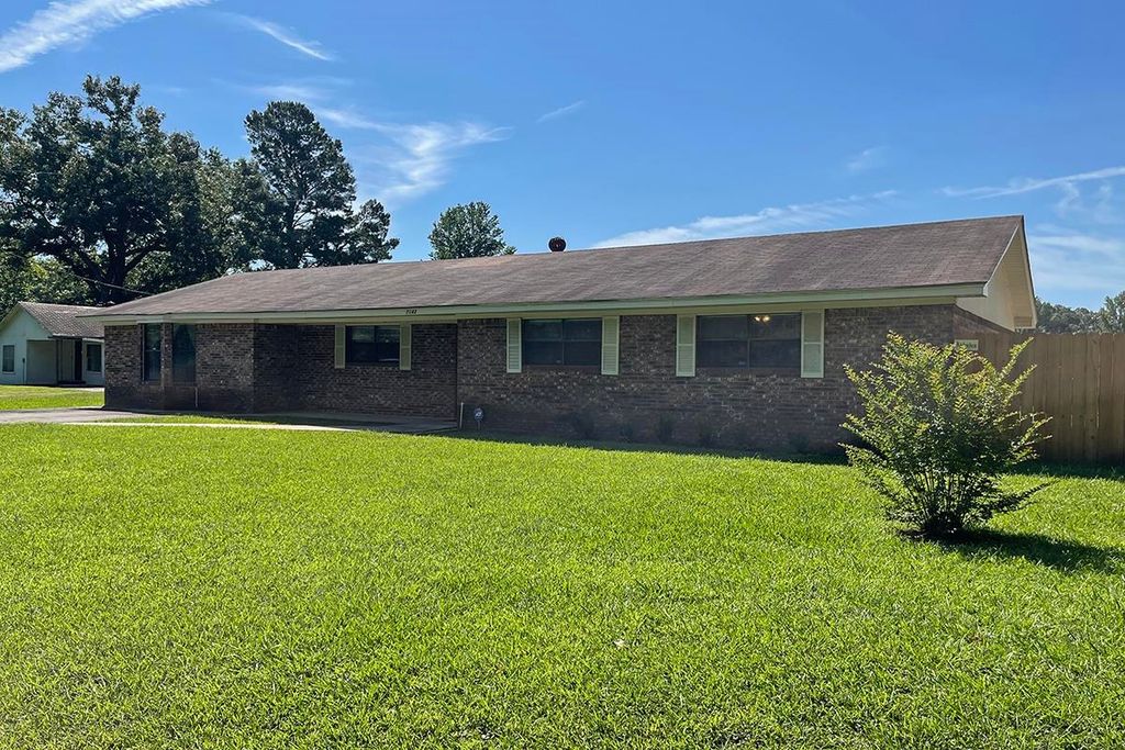 1143 County Road 2105, Hooks, TX 75561 Trulia