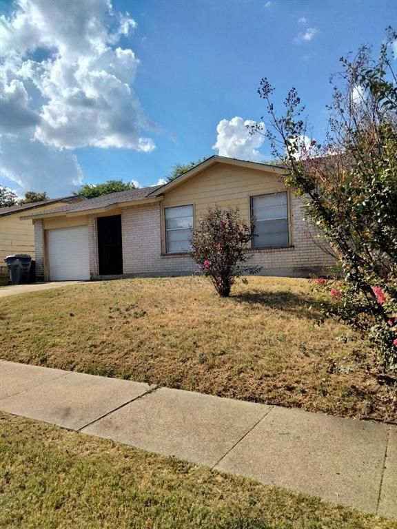 3761 Stagecoach Trl, Dallas, TX 75241