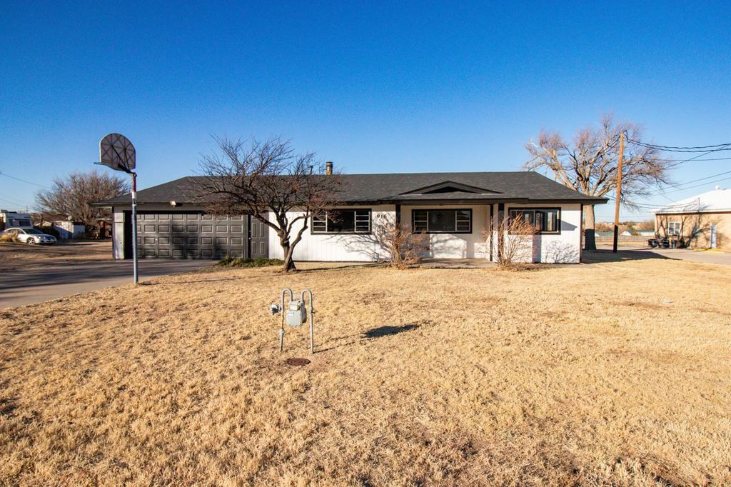 916 W Colorado Ave, Amarillo, TX 79108