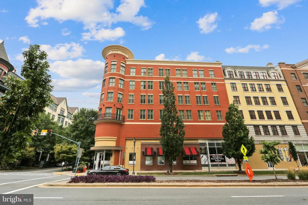 38 Maryland Ave #309, Rockville, MD 20850