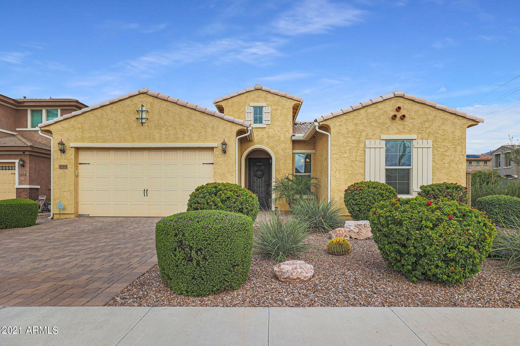 3084 E Locust Ct, Chandler, AZ 85286