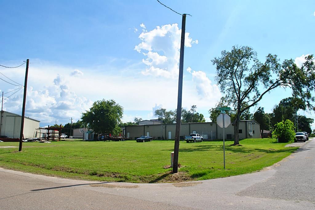 102 Bell St, Willis, TX 77378 Trulia