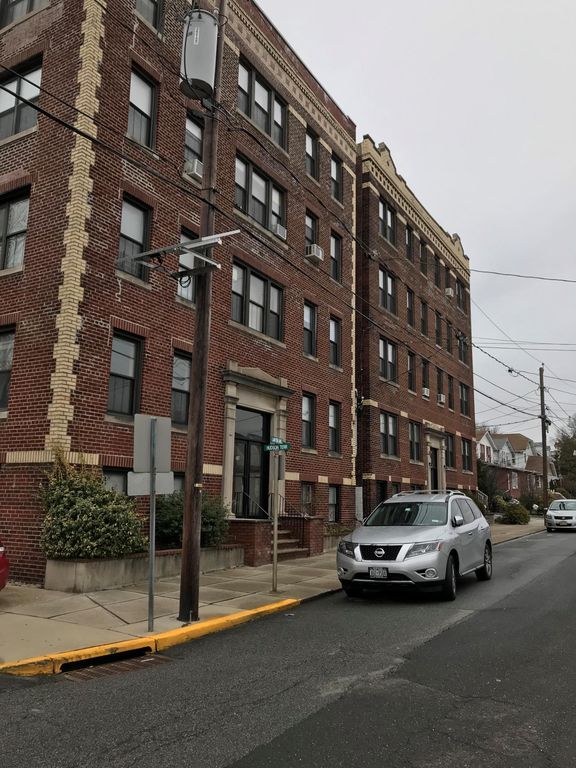 20 Lawton Ave Cliffside Park, NJ Trulia