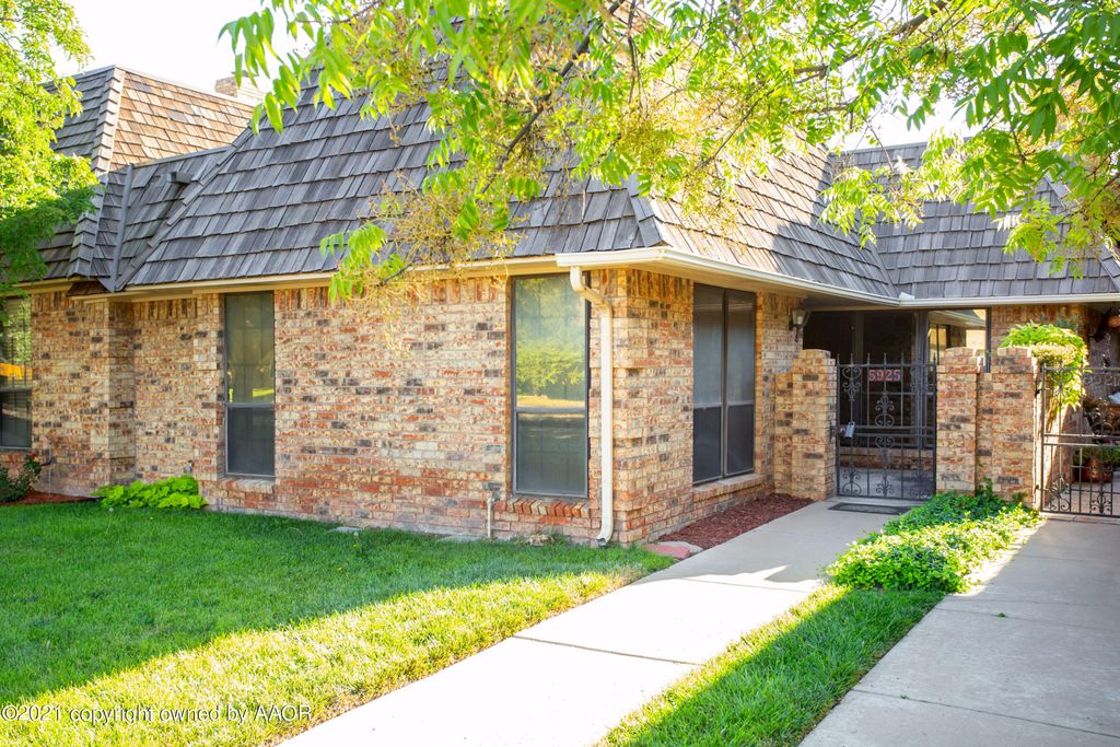 5925 Devon Dr, Amarillo, TX 79109