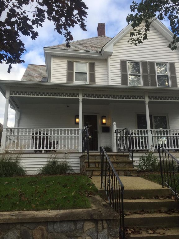307 Walnut St, Manchester, NH 03104