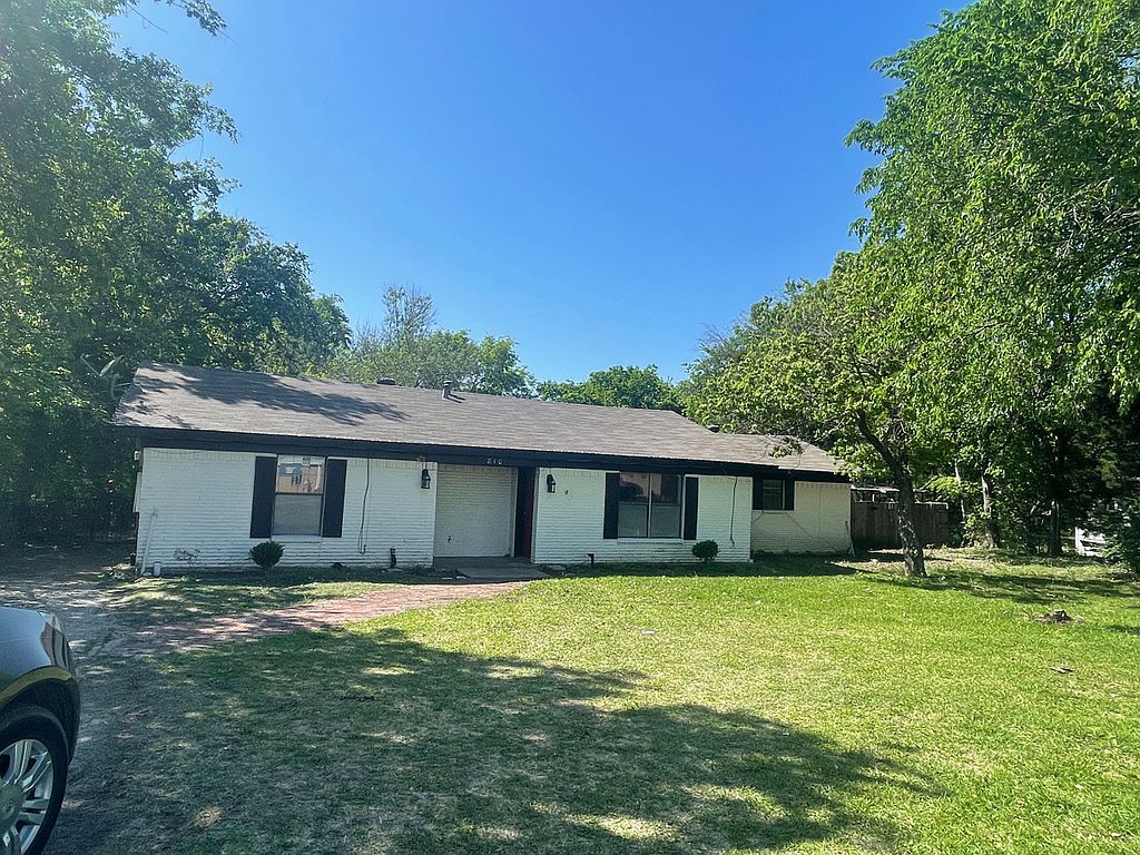 810 S Bois D Arc St, Forney, TX 75126