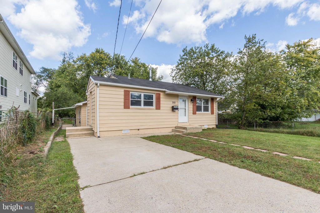 350 Howard Ave, Rockville, MD 20850