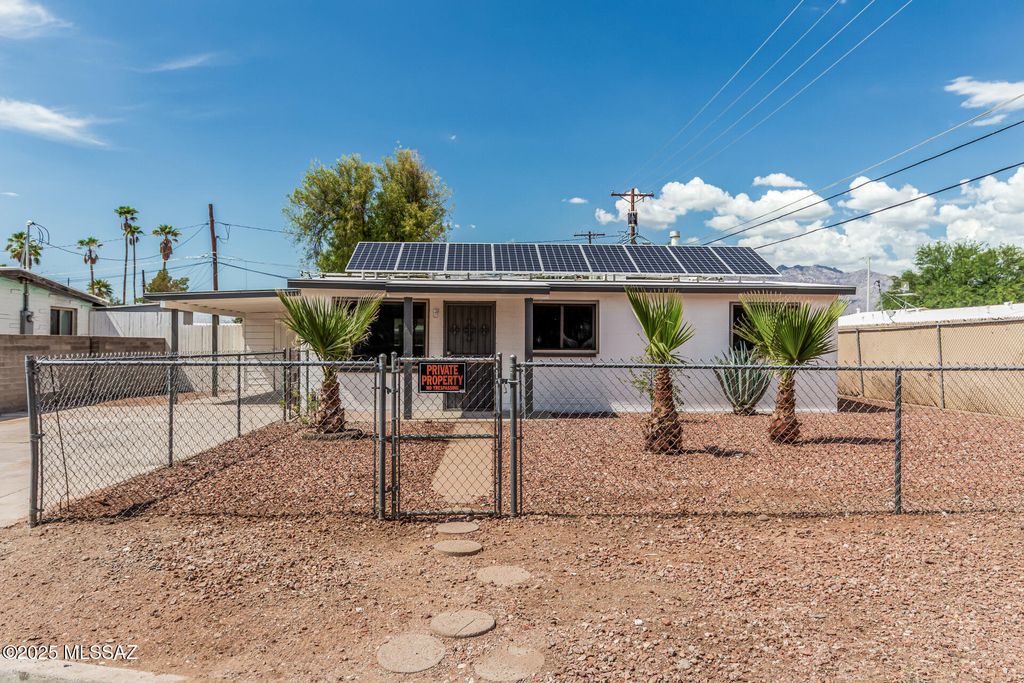 【中古】 Live in Tucson AmorBelhomDuo 中古】 Live in Tucson AmorBelhomDuo 85736 Homes For Sale