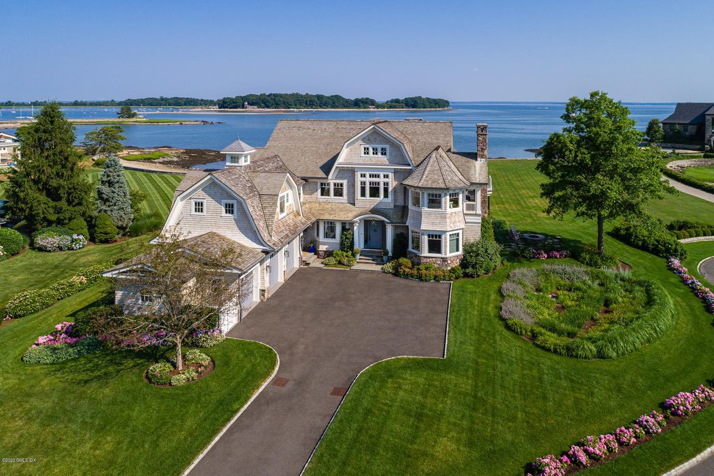 22 Pilot Rock Ln, Riverside, CT 06878
