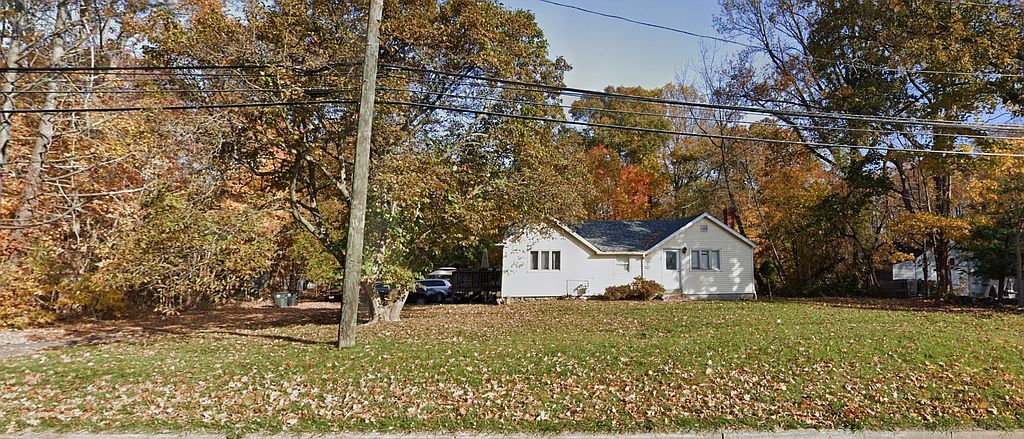 135 Wheelers Farms Rd, Milford, CT 06461