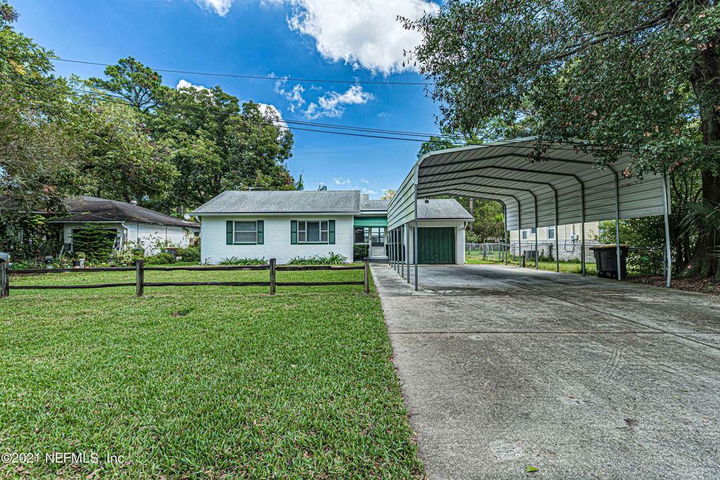 1373 Dakar St, Jacksonville, FL 32205