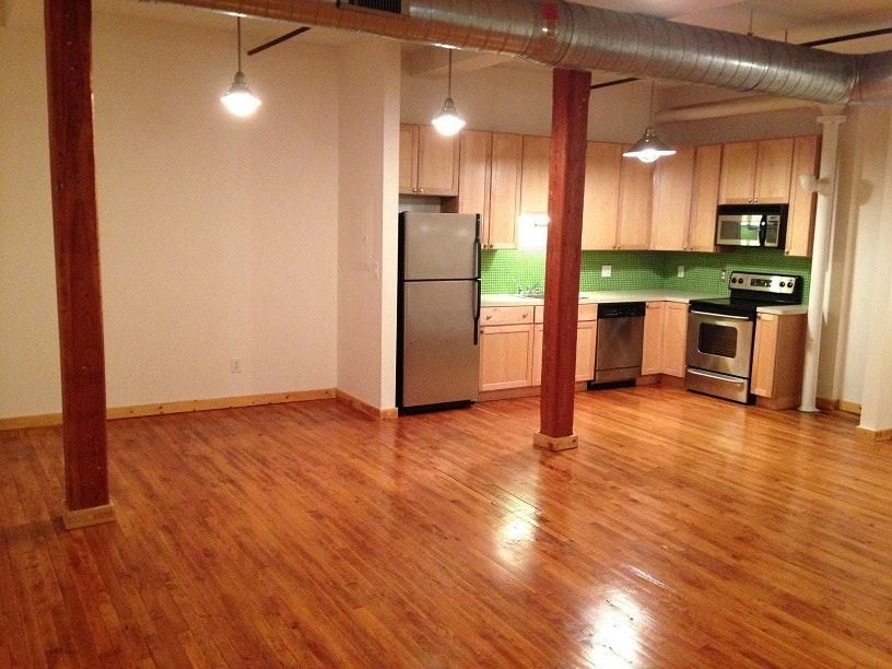 325 Lafayette St #8208, Bridgeport, CT 06604