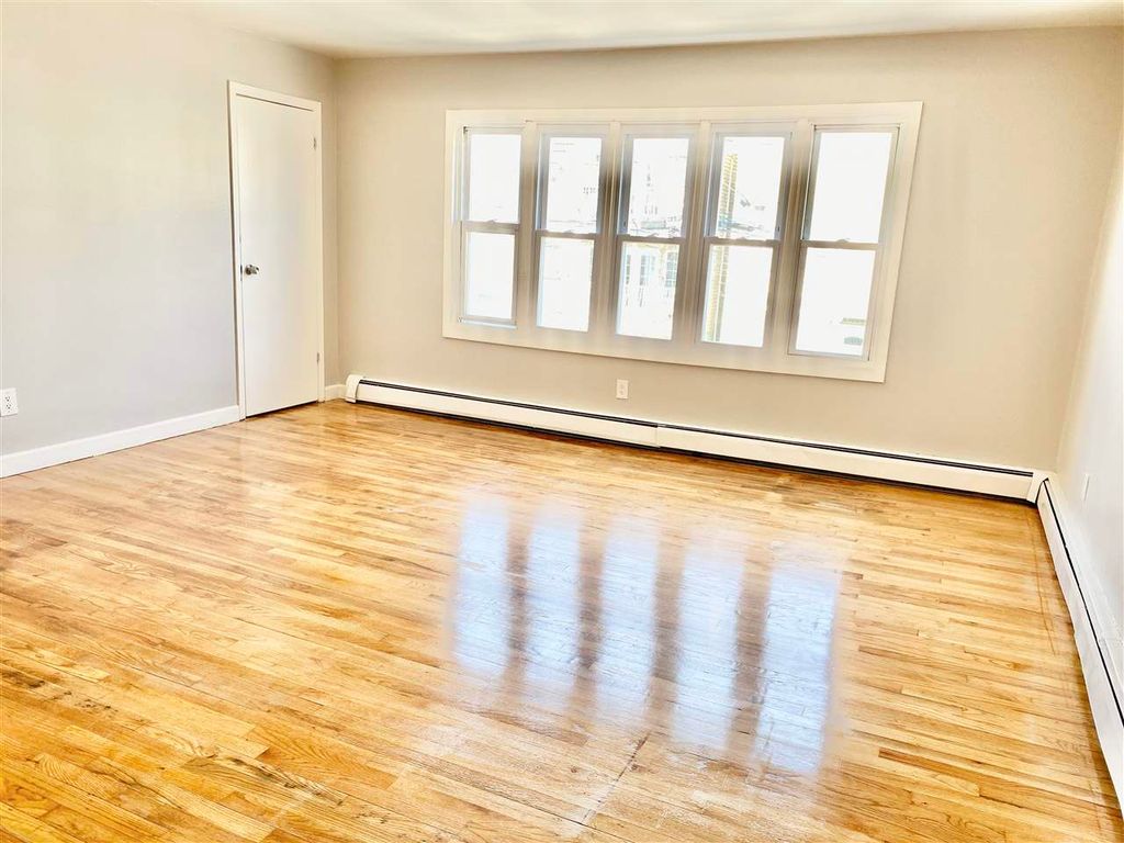 201 South St #2, Jersey City, NJ 07307