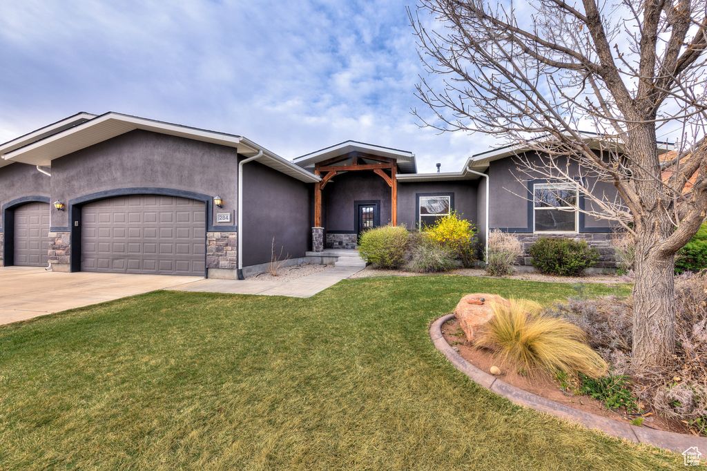 284 W  McGill Blvd, Moab, UT 84532