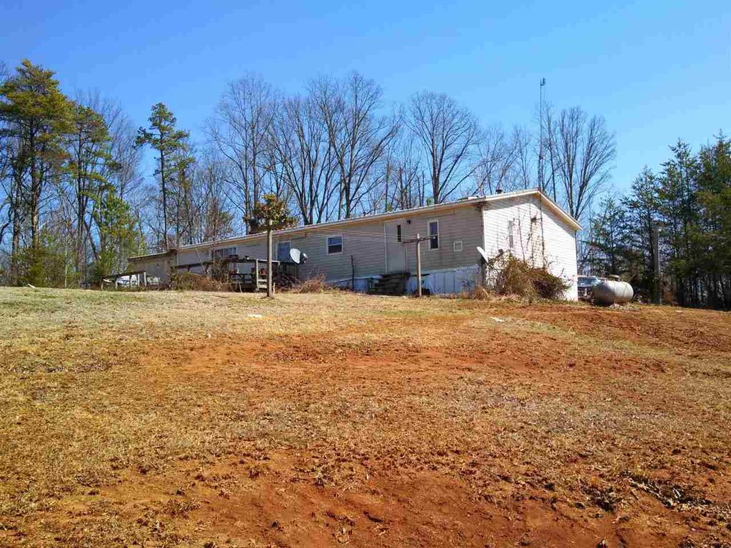 238 County Road 759, Riceville, TN 37370