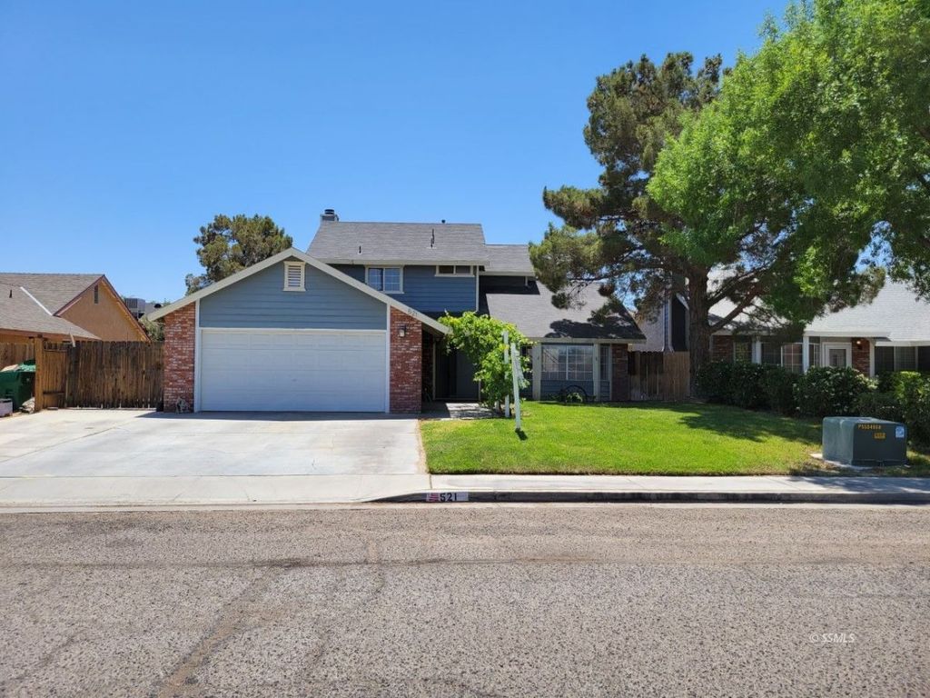 521 E Wilson Ave, Ridgecrest, CA 93555 4 Bed, 3 Bath