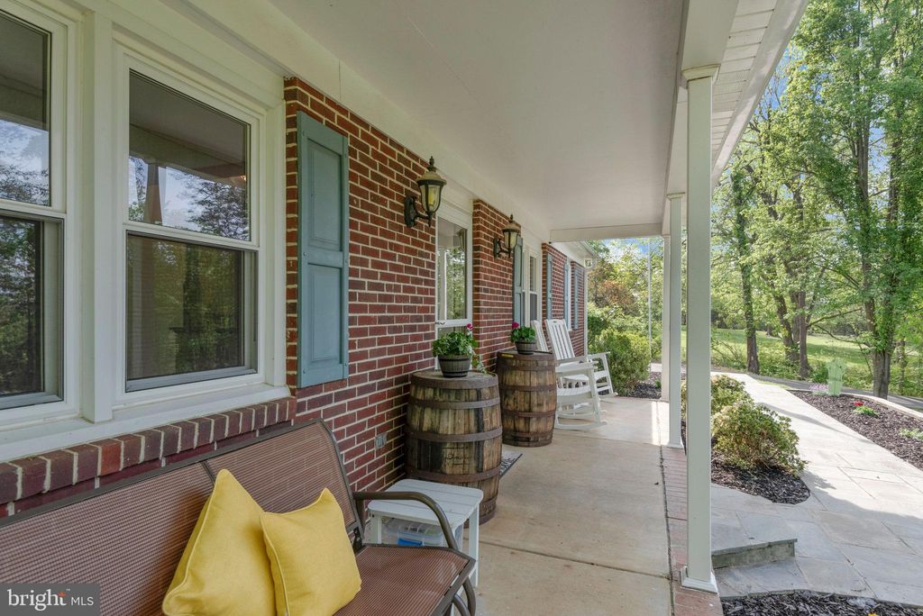 6008 Old Bust Head Rd, Broad Run, VA 20137 Trulia