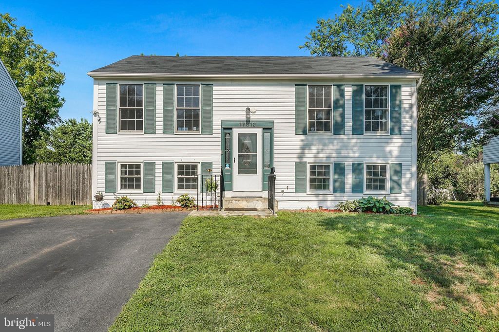 17812 Chorlee Ct, Gaithersburg, MD 20877