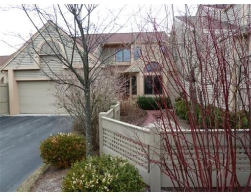 7 Wainwright Rd #105, Winchester, MA 01890