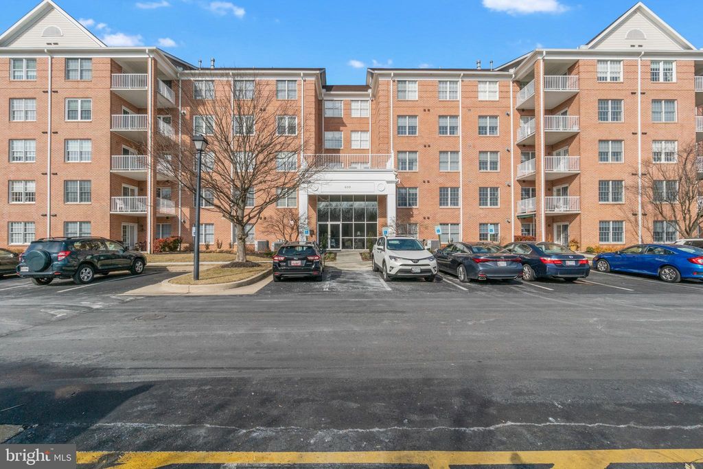 600 Straffan Dr #403, Lutherville Timonium, MD 21093