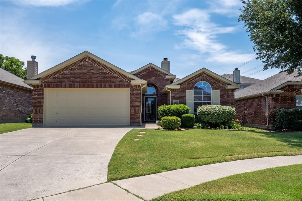 4404 Blooming Ct, Fort Worth, TX 76244