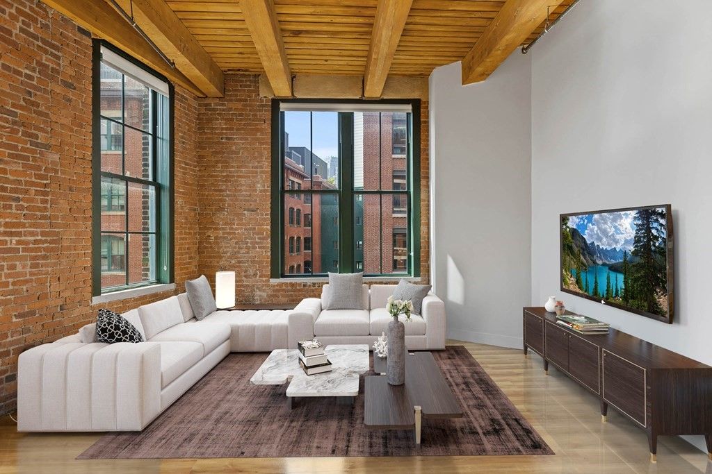 49 Melcher St #301, Boston, MA 02210