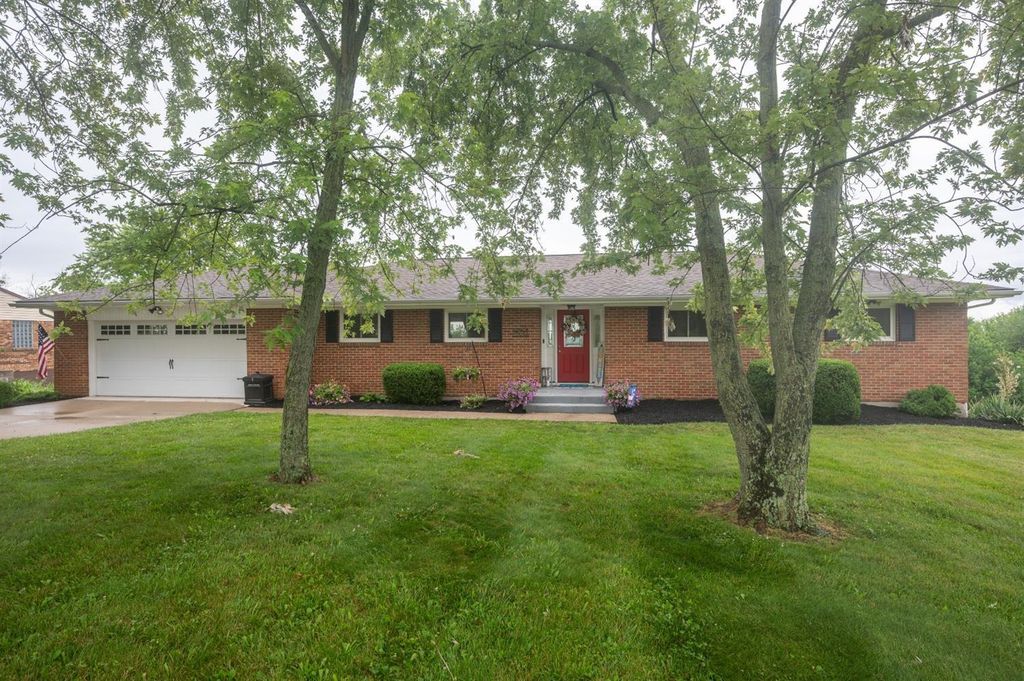 5054 Mosiman Rd, Middletown, OH 45042