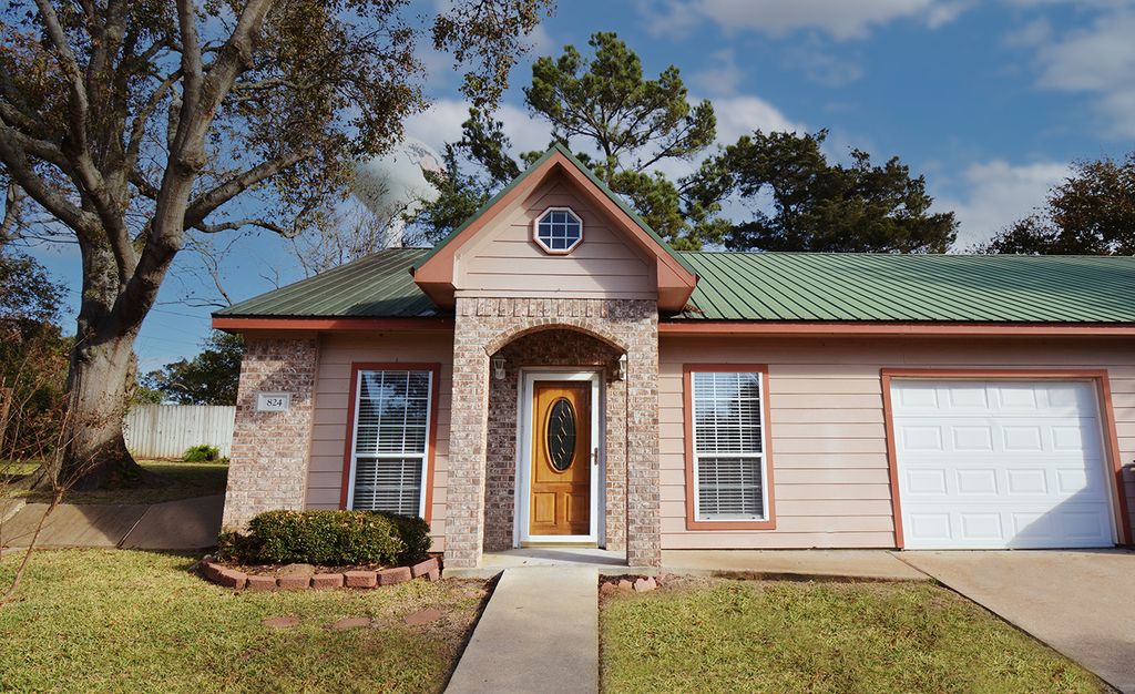 824 Tangle Oaks Dr, Bellville, TX 77418 Trulia