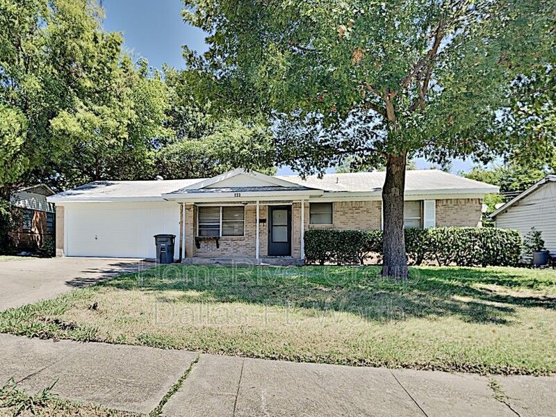 833 Jadewood Dr, Dallas, TX 75232