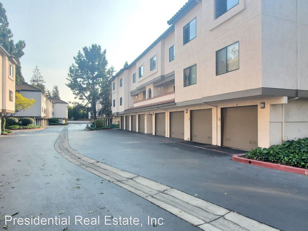 715 San Conrado Ter #8, Sunnyvale, CA 94085