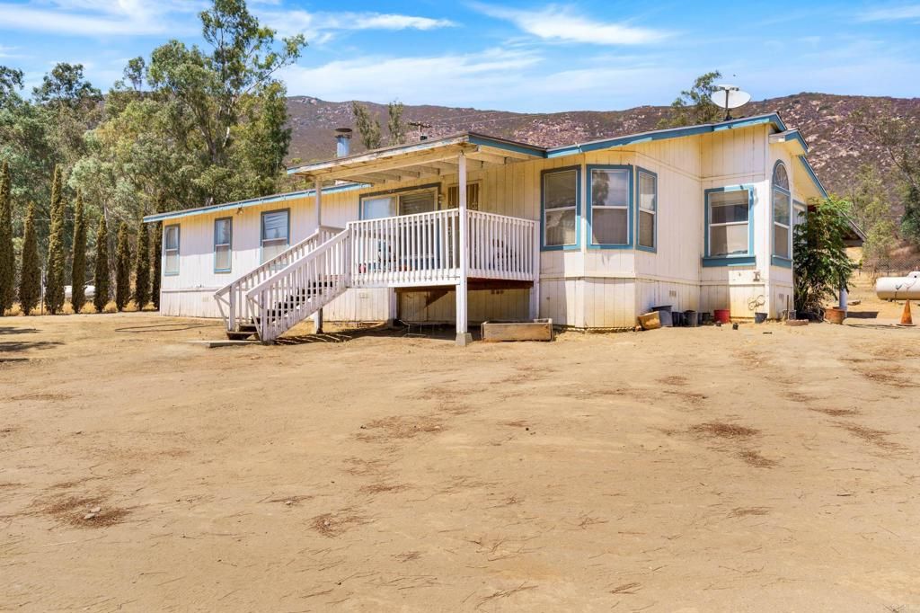 1186 Saxon Rd, Potrero, CA 91963