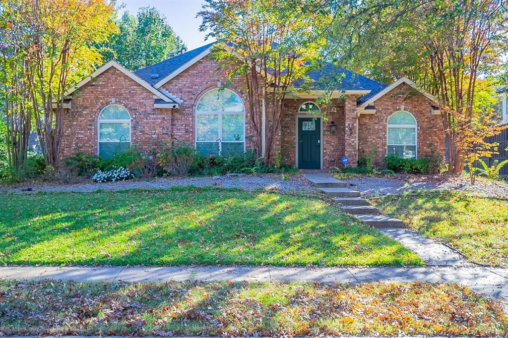 519 Greenwich Ln, Coppell, TX 75019