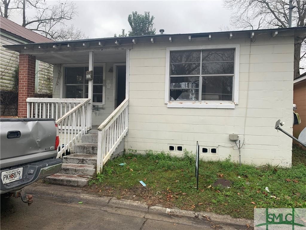 717 Fruit St, Savannah, GA 31415