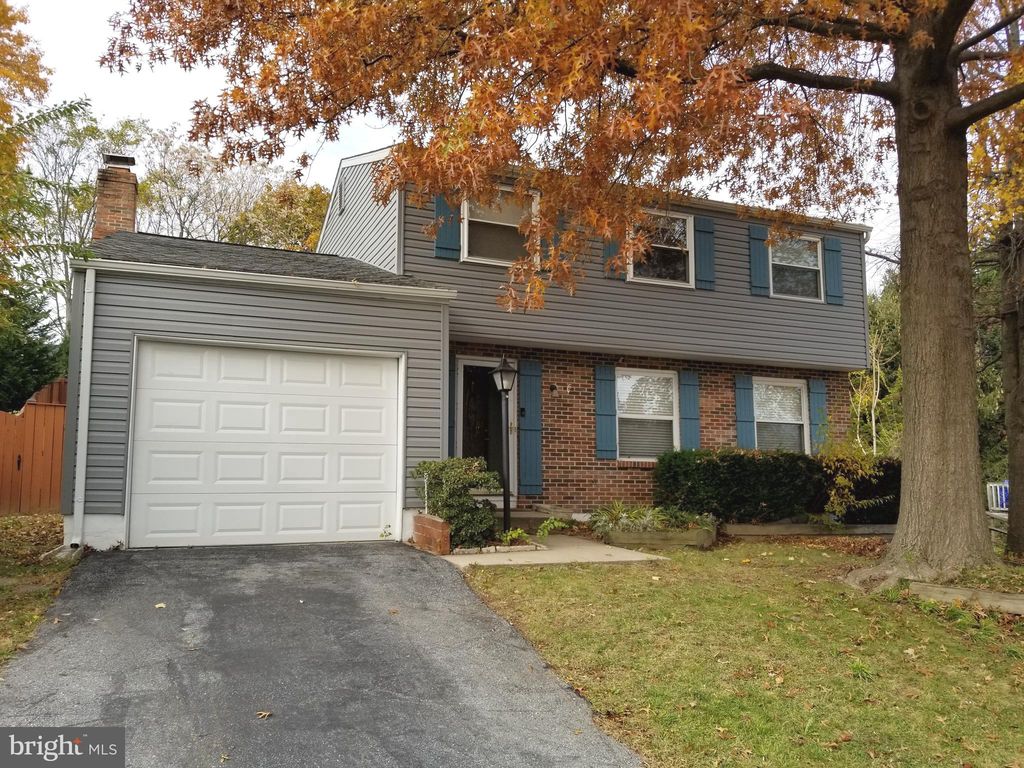 1588 Andover Ln, Frederick, MD 21702